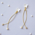 ✿ 小さなかすみ草のピアス / イヤリング ✿  人気