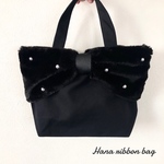  新作♡ ふわふわ リボン バック BLACK  トートバック
