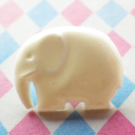 （3個）ぞうさんのボタン15ｍｍ　クリーム色　フランス製