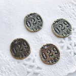 New!【チャーム】029 ミニ ラウンド プレート 金古美 4個