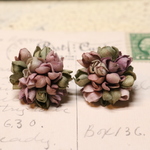 布花　花びらピアス （アンティークピンク、グリーン）