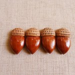ご予約品どんぐりの箸置き（細長タイプ）