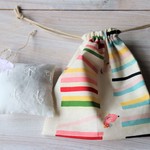 残1北欧カラフル巾着＋ラベンダーサシェ2点セット鳥＊リボン刺繍ラベンダーサシェ＊サニタリー*モバイル