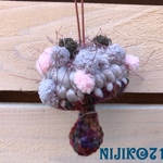  腐海の植物みたい？編みきのこ（グレー×緑×ワイン）