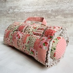 SALE ロールアップマットベッド＝ふわふわボア×いちご畑＝