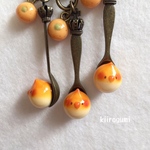 ひとくちオカメのキーホルダー（アンティーク調）