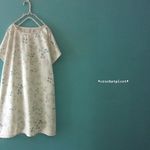 ポンチョ。ボタニカルプリントのワンピース。生成り。【М】