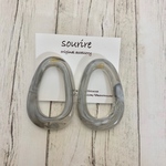 グレーオーバルピアス/ イヤリング