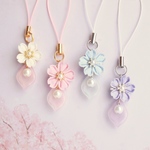 【サクラ咲く】桜と花びらのストラップ ＊つまみ細工＊