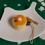 厚焼きホットケーキのストラップ