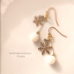 ꫛꫀꪝ♡雪の結晶のアシンメトリーピアス‪♡イヤリング[WHITE]