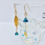 《受注製作》【ブルー】海と泡、魚のピアス