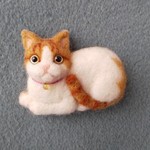 ハチワレトラ猫ちゃんブローチ