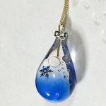 雪の結晶    雪解けの青い空 ネックレス レジン