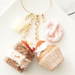 苺のチョコケーキ&カップケーキ バッグチャーム