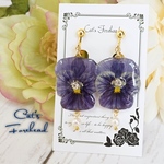 特別なビオラの押し花イヤリング／ピアス
