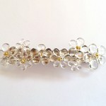 大人可愛いクリアレジンの雫花のバレッタ