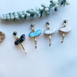 ＜新入荷！＞4個　バレリーナ　チャーム　4色　約29㎜×15㎜　D037-1　ピアス　イヤリング　ネックレス　ブレスレット　アクセサリー