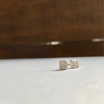 小さなシルバーピアス 四角