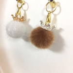 ふわふわコロコロ小さな王様 ストラップ/スマホピアス