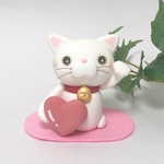 ハート招き猫 粘土細工の置物［インテリア 飾り］ 
