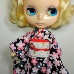 ブライス 着物 リカちゃん 着物 振袖  黒 桜 お正月