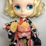 ブライス 着物 リカちゃん 着物 振袖 黒七宝菊 お正月