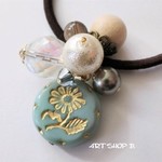 芸術的チェコ硝子*スワロフスキー入りアンティーク調フラワーときらきら多面カットクリスタルミントグリーンヘアゴムトップ（＋ヘアゴム付）