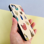 iPhone12　木製 むにゃむにゃナマケモノのスマホケース