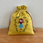 刺繍巾着ポーチ【赤ずきん】