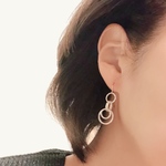 ☆送料無料☆キラキラ丸カンのイヤリングorピアス