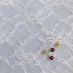 5mm✴︎小さなパールのピアス・イヤリング✴︎シルキー ボルドー