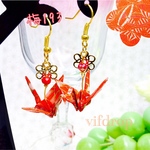 友禅紙 梅193【赤桃 傘柄】折り鶴の和ピアス イヤリング 和服にも❁