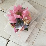 お値下げ《小さめコサージュ送料込み》モーヴで繊細なコサージュ