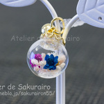 【再販】ころころお花のスマホピアス（3色菊花）