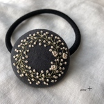 ☆かすみ草のリース 刺繍ヘアゴム ブローチへ変更可能