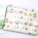 ＊柴犬とおむすびコロコロ白＊薬手帳ケ―ス・母子手帳・診察券・保険証・通帳☆撥水性があり汚れや水に強い!ラミネート生地