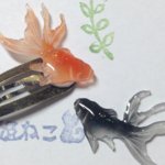 ゆらゆら金魚＊赤＊黒  髪留め
