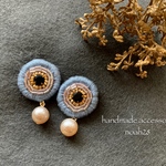 ☆新作☆ 刺繍ビーズ イヤリング  ブルー