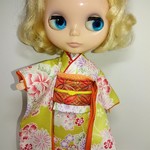 ブライス 着物 リカちゃん 着物 振袖 からし色 薬玉 お正月