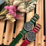 【クリスマスギフトに♪】本革が肌に馴染む レザーペアウォッチ　腕時計 メンズ レディース　レッド×グリーン　刻印可能♪