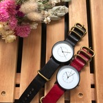 本革が肌に馴染む レザーペアウォッチ　腕時計 メンズ レディース　レッド×ブラック　刻印可能♪