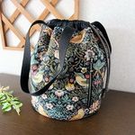 丸底巾着バッグ(イチゴ泥棒)