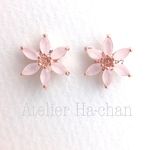 ＊小さな フラワー クリスタル＊ピアス/イヤリング 