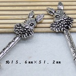 ウサギ 兎 4個入り チャーム モチーフ アクセサリー素材 ピアスパーツ 