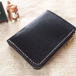 【SALE】牛革ミニウォレットＬ型ファスナー（ブラック、ボーダー押し）