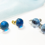 ブルーの半球イヤリング