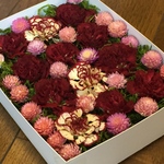 お花屋さんが作ったカーネーションと千日紅のドライフラワー Box  ①