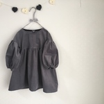 ふんわり袖のワンピース(フレンチコーデュロイ・あずきミルク)