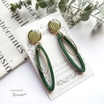 Green color wood-bead  イヤリング/ピアス【モスグリーン/深緑】